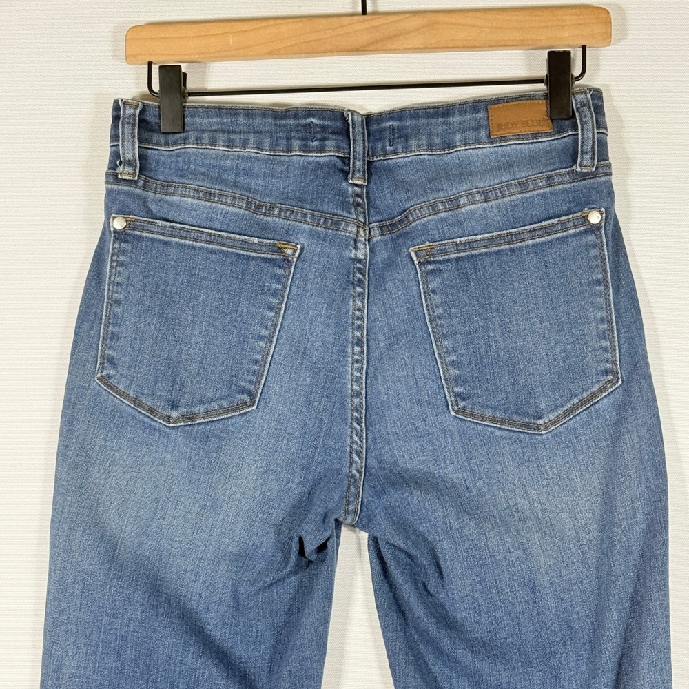Judy Blue Straight Leg Jeans in Medium Blue Wash - Picture 5 of 8